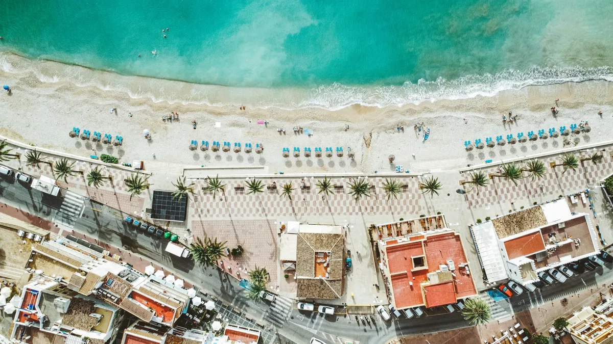 Tanie loty do Alicante — od 241 zł w obie strony